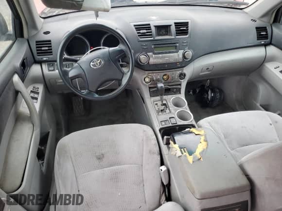 2008 Toyota Highlander z VIN JTEES41A982039678, wystawiony jako Copart lot #90571435 z przebiegiem Nie podano mil oraz Czysty tytuł • Clean title. Historia ofert i sprzedaży dostępna na DreamBid. Obrazek 8.