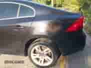 2015 Volvo S60 T5 Premier с VIN YV1612TK4F1345481, выставлен на аукционе IAAI как лот 43141748 с пробегом 179 143 миль миль и . История ставок и продаж доступна на DreamBid. Изображение 17.
