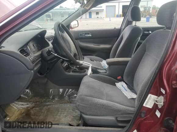1997 Honda Accord LX с VIN 1HGCD5536VA237659, выставлен на аукционе Copart как лот 70296395 с пробегом 181 449 миль миль и Списание • Salvage title. История ставок и продаж доступна на DreamBid. Изображение 7.
