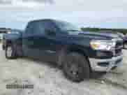 2023 Ram 1500 Big Horn z VIN 1C6RREBG4PN608354, wystawiony jako Copart lot #65951834 z przebiegiem 39 841 mil mil oraz Szkoda całkowita • Salvage title. Historia ofert i sprzedaży dostępna na DreamBid. Obrazek 4.