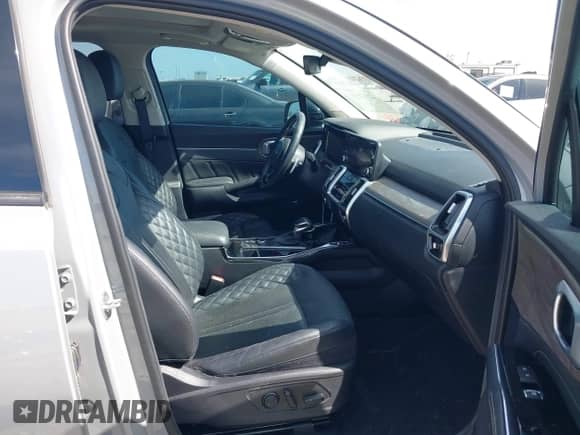 2022 Kia Sorento SX with VIN 5XYRKDLF7NG113986, listed as a IAAI auction lot 42852976 with 64,110 mi miles and . Bid and sale history available at DreamBid. Image 5.