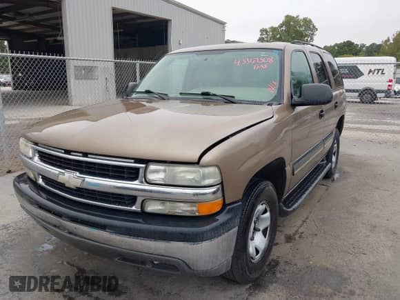 2004 Chevrolet Tahoe LT с VIN 1GNEC13Z34J190705, выставлен на аукционе IAAI как лот 43367308 с пробегом 277 490 миль миль и . История ставок и продаж доступна на DreamBid. Изображение 2.