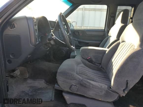 2001 Chevrolet S-10 LS Xtreme с VIN 1GCCS195218203065, выставлен на аукционе Copart как лот 70629155 с пробегом 154 760 миль миль и Списание • Salvage title. История ставок и продаж доступна на DreamBid. Изображение 7.