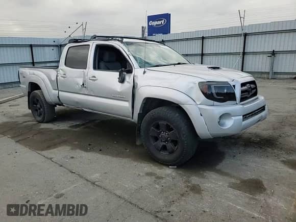 2008 Toyota Tacoma PreRunner with VIN 3TMKU72N98M015846, listed as a Copart auction lot 82139065 with 210,053 mi miles and Salvage title. Bid and sale history available at DreamBid. Image 13.
