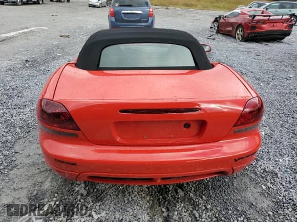 2005 Dodge Viper SRT-10 with VIN 1B3JZ65Z55V501921, listed as a Copart auction lot 72380983 with 36,681 mi miles and Salvage title. Bid and sale history available at DreamBid. Image 6.