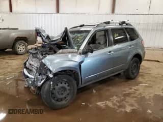 2011 Subaru Forester X Premium z VIN JF2SHADC7BG707023, wystawiony jako Copart lot #65184215 z przebiegiem Nie podano mil oraz Czysty tytuł • Clean title. Historia ofert i sprzedaży dostępna na DreamBid. Obrazek 1.