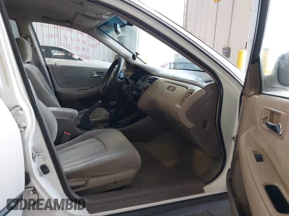 2000 Honda Accord LX with VIN 1HGCG6554YA158980, listed as a IAAI auction lot 43421281 with 358,049 mi miles and . Bid and sale history available at DreamBid. Image 5.