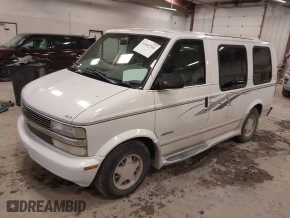 1998 Chevrolet Astro Cargo YF7 Upfitter с VIN 1GBDM19W1WB121821, выставлен на аукционе IAAI как лот 41463704 с пробегом 141 724 миль миль и . История ставок и продаж доступна на DreamBid. Изображение 2.