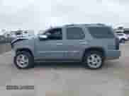 2009 Chevrolet Tahoe LTZ с VIN 1GNFC33099R297719, выставлен на аукционе IAAI как лот 42064490 с пробегом 215 466 миль миль и . История ставок и продаж доступна на DreamBid. Изображение 15.