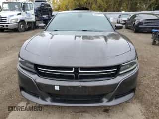 2015 Dodge Charger SE z VIN 2C3CDXBG1FH732568, wystawiony jako Copart lot #86820975 z przebiegiem 271 719 mil mil oraz Czysty tytuł • Clean title. Historia ofert i sprzedaży dostępna na DreamBid. Obrazek 5.