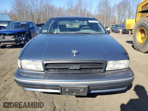 1994 Chevrolet Caprice LS с VIN 1G1BN52P3RR112116, выставлен на аукционе Copart как лот 47503125 с пробегом 147 600 миль миль и На запчасти • Non repairable. История ставок и продаж доступна на DreamBid. Изображение 5.