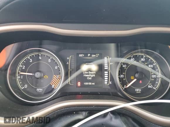 2014 Jeep Cherokee Latitude with VIN 1C4PJMCS7EW224919, listed as a Copart auction lot 81102395 with 103,155 mi miles and Salvage title. Bid and sale history available at DreamBid. Image 9.