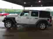 2022 Jeep Wrangler Unlimited Sport S z VIN 1C4HJXDG6NW144396, wystawiony jako IAAI lot #42362283 z przebiegiem 19 854 mil mil oraz . Historia ofert i sprzedaży dostępna na DreamBid. Obrazek 15.