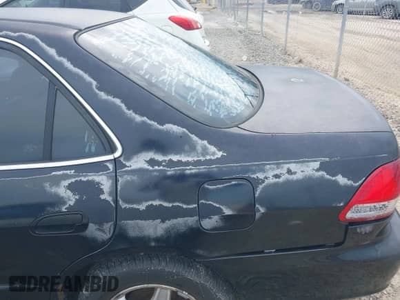 2001 Honda Accord EX с VIN 1HGCG16571A024651, выставлен на аукционе IAAI как лот 42644132 с пробегом 197 914 миль миль и . История ставок и продаж доступна на DreamBid. Изображение 6.