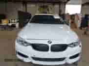 2015 BMW 4 Series 435i xDrive z VIN WBA4B3C53FD669771, wystawiony jako IAAI lot #41835401 z przebiegiem 145 570 mil mil oraz . Historia ofert i sprzedaży dostępna na DreamBid. Obrazek 12.