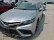 2023 Toyota Camry SE с VIN 4T1G11AK6PU182223, выставлен на аукционе Copart как лот 67414965 с пробегом 27 891 миль миль и Списание • Salvage title. История ставок и продаж доступна на DreamBid. Изображение 13.