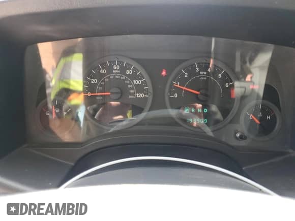 2007 Jeep Compass Sport with VIN 1J8FT47W47D221924, listed as a Copart auction lot 56949875 with 193,909 mi miles and Clean title. Bid and sale history available at DreamBid. Image 9.