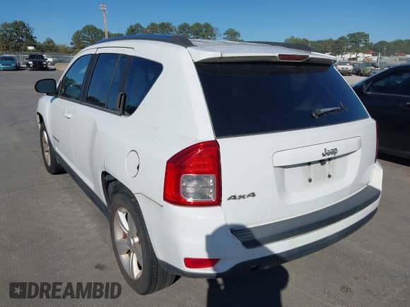 2011 Jeep Compass с VIN 1J4NF1FB3BD218684, выставлен на аукционе IAAI как лот 43447946 с пробегом 159 496 миль миль и . История ставок и продаж доступна на DreamBid. Изображение 3.
