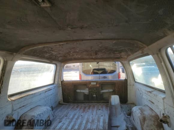 1974 Chevrolet Suburban с VIN CCY164F189473, выставлен на аукционе Copart как лот 49678415 с пробегом Не указан миль и Чистый • Clean title. История ставок и продаж доступна на DreamBid. Изображение 10.