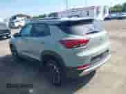 2025 Chevrolet TrailBlazer LT z VIN KL79MRSL2SB002022, wystawiony jako IAAI lot #42689666 z przebiegiem 9 429 mil mil oraz . Historia ofert i sprzedaży dostępna na DreamBid. Obrazek 3.