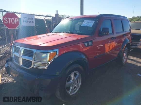2007 Dodge Nitro SXT with VIN 1D8GU28K37W563976, listed as a IAAI auction lot 43342995 with 219,905 mi miles and . Bid and sale history available at DreamBid. Image 2.