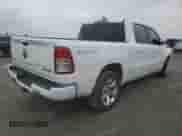 2021 Ram 1500 Lone Star z VIN 1C6SRFFT4MN724275, wystawiony jako Copart lot #81451595 z przebiegiem 68 427 mil mil oraz Szkoda całkowita • Salvage title. Historia ofert i sprzedaży dostępna na DreamBid. Obrazek 3.