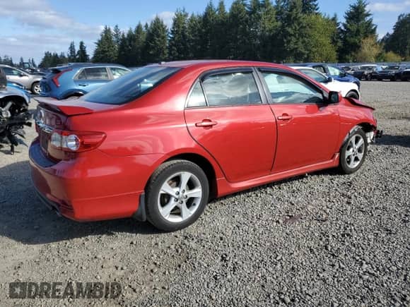 2011 Toyota Corolla L с VIN 2T1BU4EE6BC703670, выставлен на аукционе Copart как лот 84938525 с пробегом 200 965 миль миль и Списание • Salvage title. История ставок и продаж доступна на DreamBid. Изображение 3.