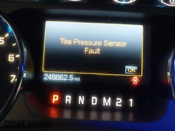 2011 Ford F-150 Lariat с VIN 1FTFW1CT7BFB38106, выставлен на аукционе IAAI как лот 43444415 с пробегом 248 862 миль миль и . История ставок и продаж доступна на DreamBid. Изображение 15.