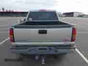 2004 GMC Sierra 1500 SLE z VIN 2GTEK13T341371997, wystawiony jako IAAI lot #41495241 z przebiegiem 218 333 mil mil oraz . Historia ofert i sprzedaży dostępna na DreamBid. Obrazek 17.