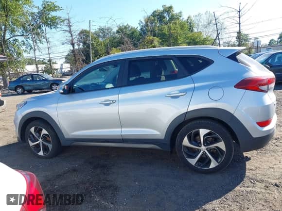 2016 Hyundai Tucson Limited with VIN KM8J3CA22GU240405, listed as a IAAI auction lot 43132453 with 131,392 mi miles and . Bid and sale history available at DreamBid. Image 14.