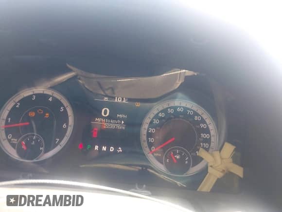 2013 Ram 1500 Express z VIN 1C6RR7KTXDS569372, wystawiony jako IAAI lot #43067487 z przebiegiem 223 976 mil mil oraz . Historia ofert i sprzedaży dostępna na DreamBid. Obrazek 7.