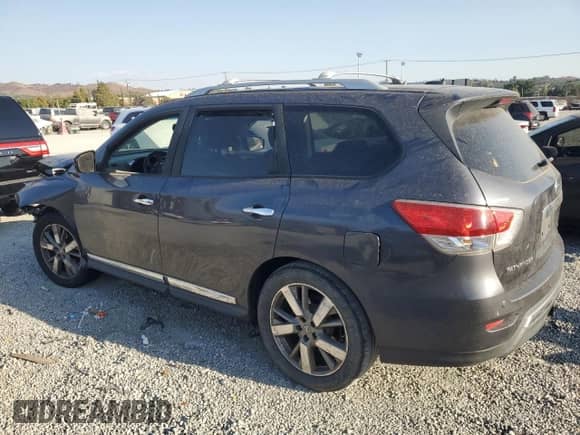 2013 Nissan Pathfinder S with VIN 5N1AR2MMXDC680279, listed as a Copart auction lot 70215304 with 173,527 mi miles and Salvage title. Bid and sale history available at DreamBid. Image 2.