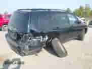 2005 Toyota Highlander с VIN JTEEP21A350131799, выставлен на аукционе IAAI как лот 43275172 с пробегом 318 526 миль миль и . История ставок и продаж доступна на DreamBid. Изображение 4.