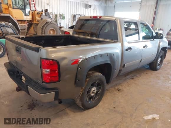 2007 Chevrolet Silverado 1500 LS с VIN 2GCEK13C571501993, выставлен на аукционе IAAI как лот 41984825 с пробегом Не указан миль и . История ставок и продаж доступна на DreamBid. Изображение 4.