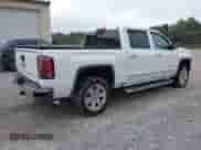 2018 GMC Sierra 1500 SLT z VIN 3GTU2NECXJG634683, wystawiony jako IAAI lot #43374368 z przebiegiem 76 104 mil mil oraz . Historia ofert i sprzedaży dostępna na DreamBid. Obrazek 4.