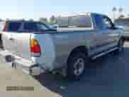 2001 Toyota Tundra SR5 с VIN 5TBRN34121S166363, выставлен на аукционе IAAI как лот 43528624 с пробегом 347 719 миль миль и . История ставок и продаж доступна на DreamBid. Изображение 4.