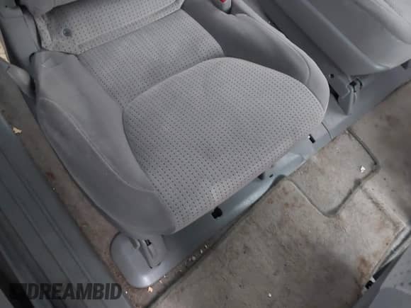 2008 Toyota Sienna LE with VIN 5TDBK23C38S021194, listed as a IAAI auction lot 41790566 with 284,285 mi miles and . Bid and sale history available at DreamBid. Image 8.