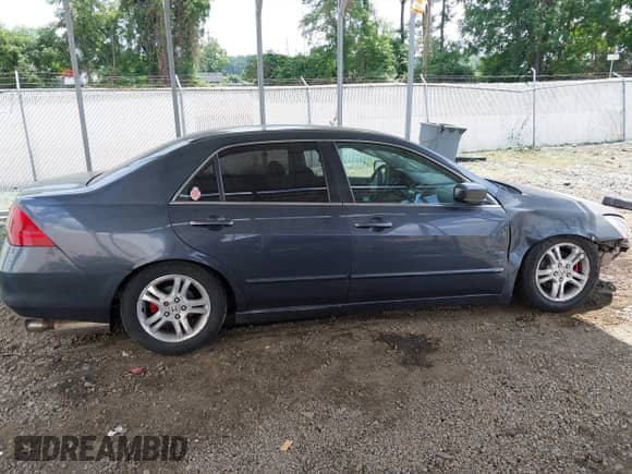 2007 Honda Accord EX with VIN 1HGCM56747A057844, listed as a IAAI auction lot 42872914 with 264,306 mi miles and . Bid and sale history available at DreamBid. Image 14.