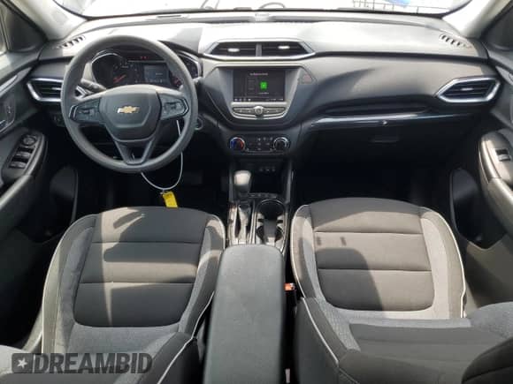 2022 Chevrolet TrailBlazer LT with VIN KL79MRSL8NB095536, listed as a Copart auction lot 60883315 with 47,184 mi miles and Salvage title. Bid and sale history available at DreamBid. Image 8.