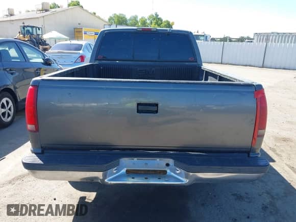 1999 Chevrolet Silverado 1500 с VIN 1GCEC19RXXR137036, выставлен на аукционе IAAI как лот 42489742 с пробегом 212 241 миль миль и . История ставок и продаж доступна на DreamBid. Изображение 16.