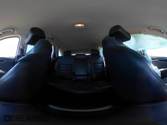 2019 Kia Sorento EX z VIN 5XYPH4A50KG512914, wystawiony jako IAAI lot #42050500 z przebiegiem 90 993 mil mil oraz . Historia ofert i sprzedaży dostępna na DreamBid. Obrazek 18.