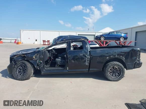 2015 Ram 1500 Express with VIN 1C6RR6FT0FS614407, listed as a IAAI auction lot 42206941 with 121,357 mi miles and . Bid and sale history available at DreamBid. Image 15.