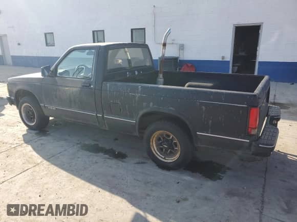 1992 Chevrolet S-10 с VIN 1GCCS14R1N8208418, выставлен на аукционе Copart как лот 83443164 с пробегом 238 341 миль миль и Списание • Salvage title. История ставок и продаж доступна на DreamBid. Изображение 2.