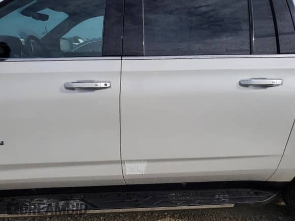 2022 Chevrolet Suburban High Country with VIN 1GNSKGKL3NR233657, listed as a Copart auction lot 74177244 with 9,111 mi miles and Salvage title. Bid and sale history available at DreamBid. Image 13.