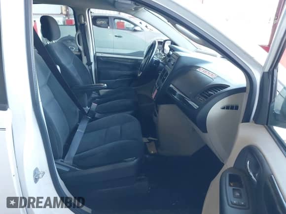 2016 Dodge Grand Caravan SE with VIN 2C4RDGBG1GR252273, listed as a IAAI auction lot 43183377 with 152,225 mi miles and . Bid and sale history available at DreamBid. Image 5.