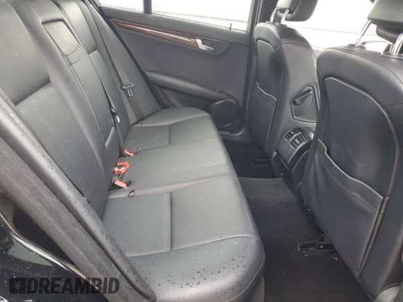 2011 Mercedes-Benz C 300 Sport с VIN WDDGF8BB4BF541603, выставлен на аукционе Copart как лот 89443375 с пробегом 193 726 миль миль и Чистый • Clean title. История ставок и продаж доступна на DreamBid. Изображение 10.