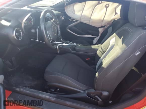 2020 Chevrolet Camaro 1LT с VIN 1G1FB1RS4L0147059, выставлен на аукционе Copart как лот 86054045 с пробегом 53 643 миль миль и Списание • Salvage title. История ставок и продаж доступна на DreamBid. Изображение 7.