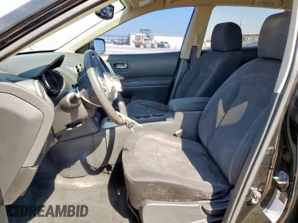 2010 Nissan Rogue SL z VIN JN8AS5MT1AW023032, wystawiony jako Copart lot #86589475 z przebiegiem 221 927 mil mil oraz Szkoda całkowita • Salvage title. Historia ofert i sprzedaży dostępna na DreamBid. Obrazek 7.