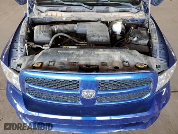 2018 Ram 1500 Express z VIN 1C6RR6FG5JS280628, wystawiony jako Copart lot #61007805 z przebiegiem 128 470 mil mil oraz Szkoda całkowita • Salvage title. Historia ofert i sprzedaży dostępna na DreamBid. Obrazek 11.