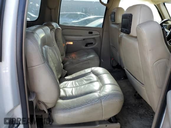 2002 Chevrolet Suburban LT с VIN 3GNEC16TX2G353355, выставлен на аукционе Copart как лот 68508734 с пробегом Не указан миль и Чистый • Clean title. История ставок и продаж доступна на DreamBid. Изображение 10.